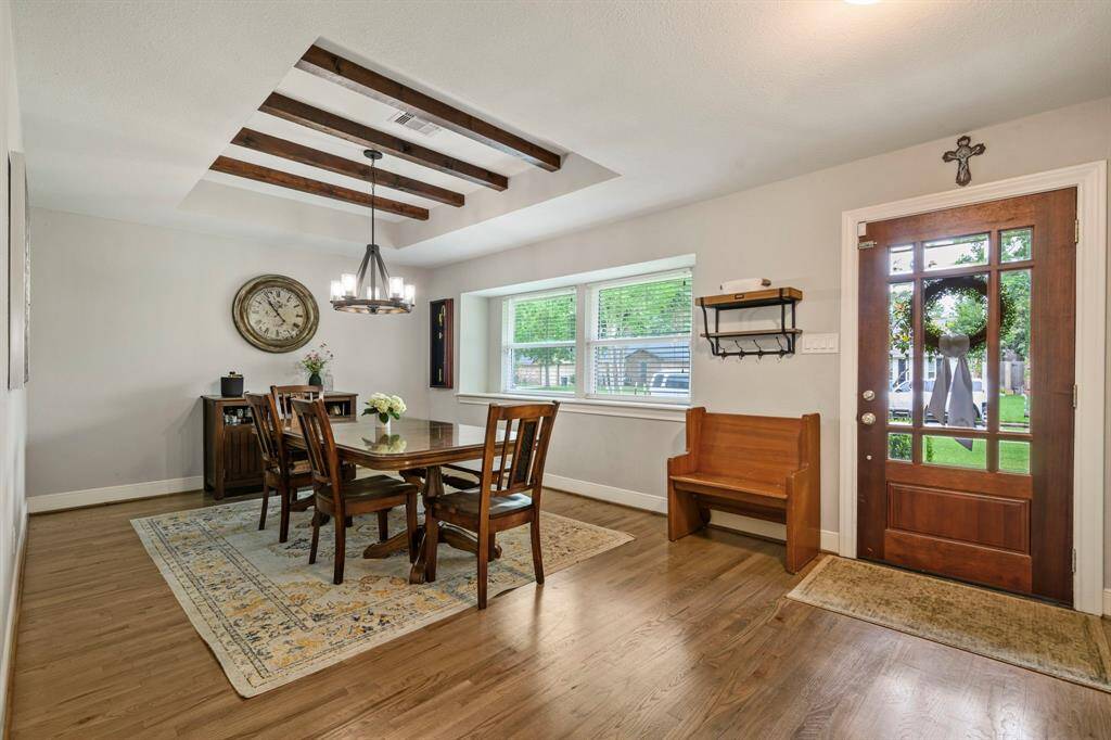 DINING ROOM - Enjoy breaking bread with friends and family in this spacious dining room with tons of natural light!
