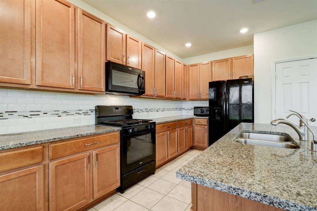 Full size refrigerator included