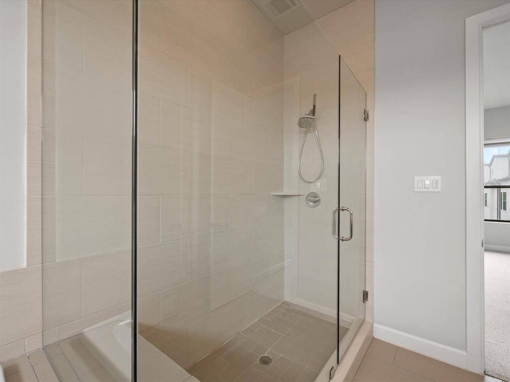 Large shower with plenty of room and convenience