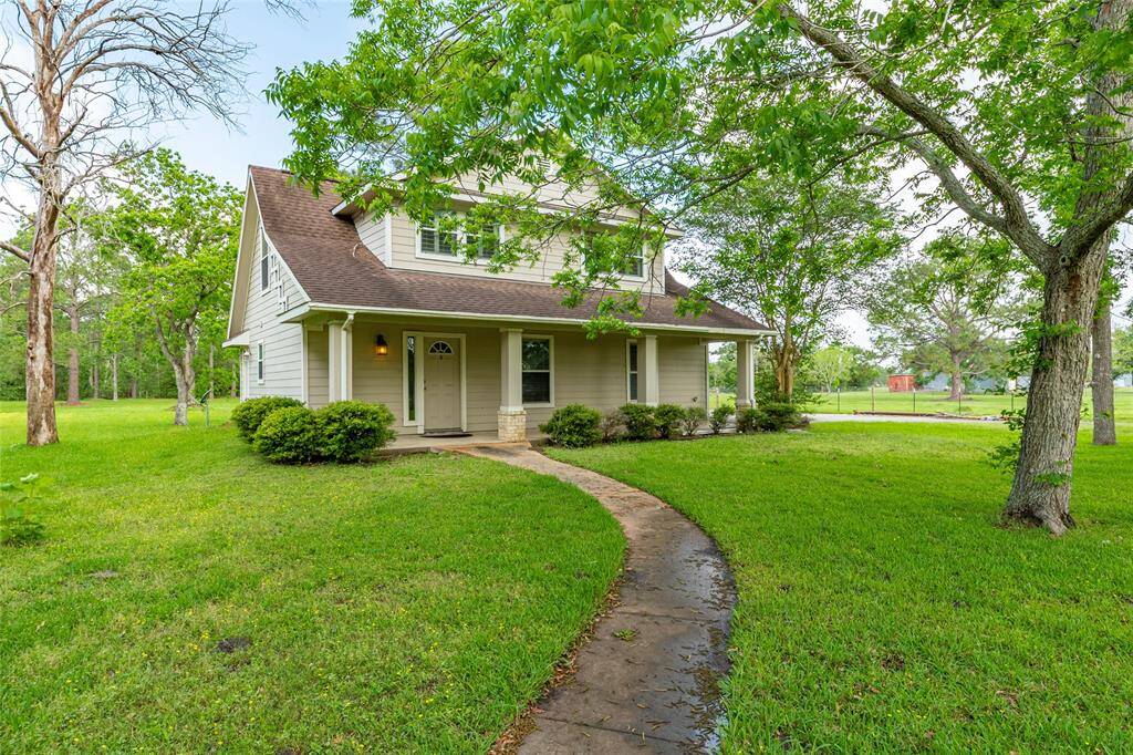 Second home is move in ready and offers many options