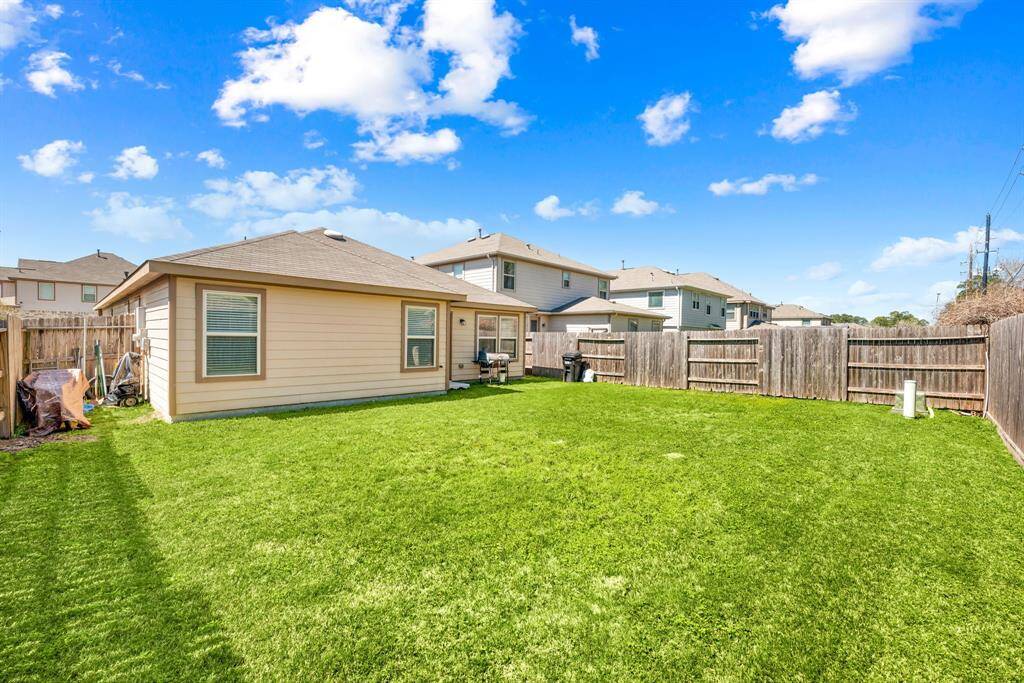 Perfect for your outdoor living space, patio furniture, bbq pit, and so much more. The possibilities are endless!