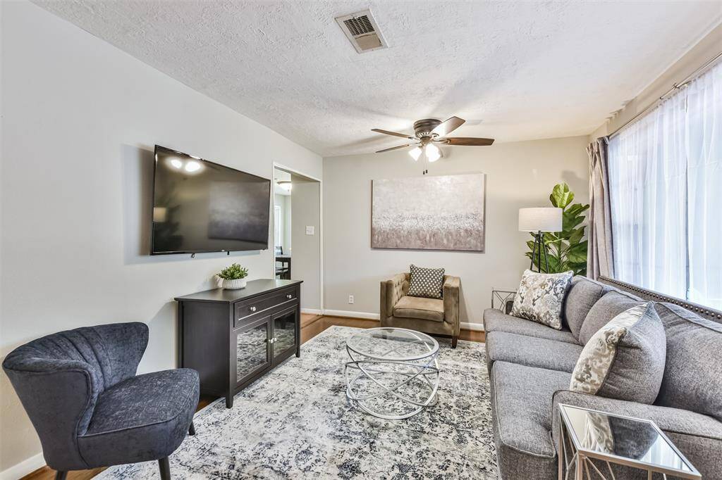 Extra large living area