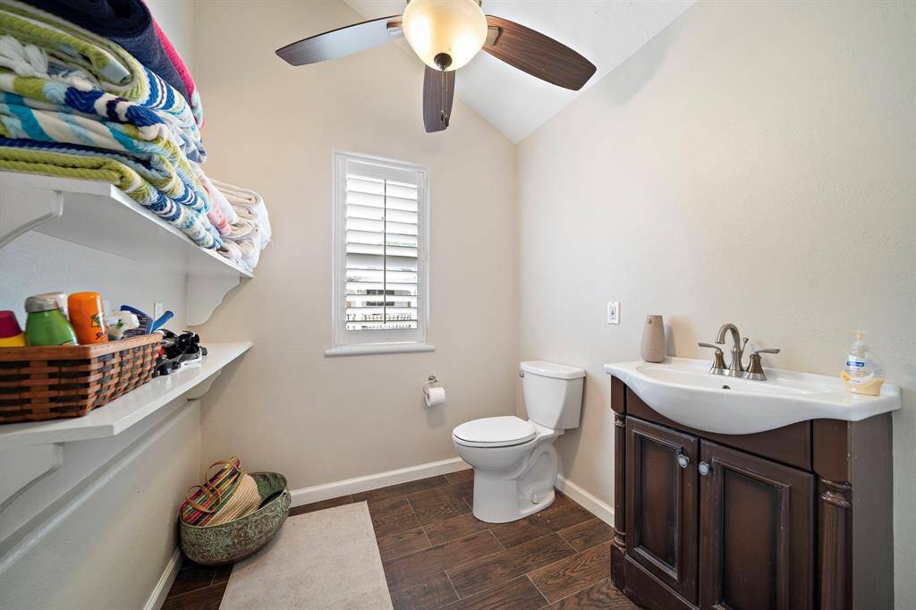 1/2 bathroom in the guest suite.