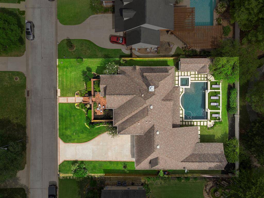 This roof has a 50-year shingle on it.