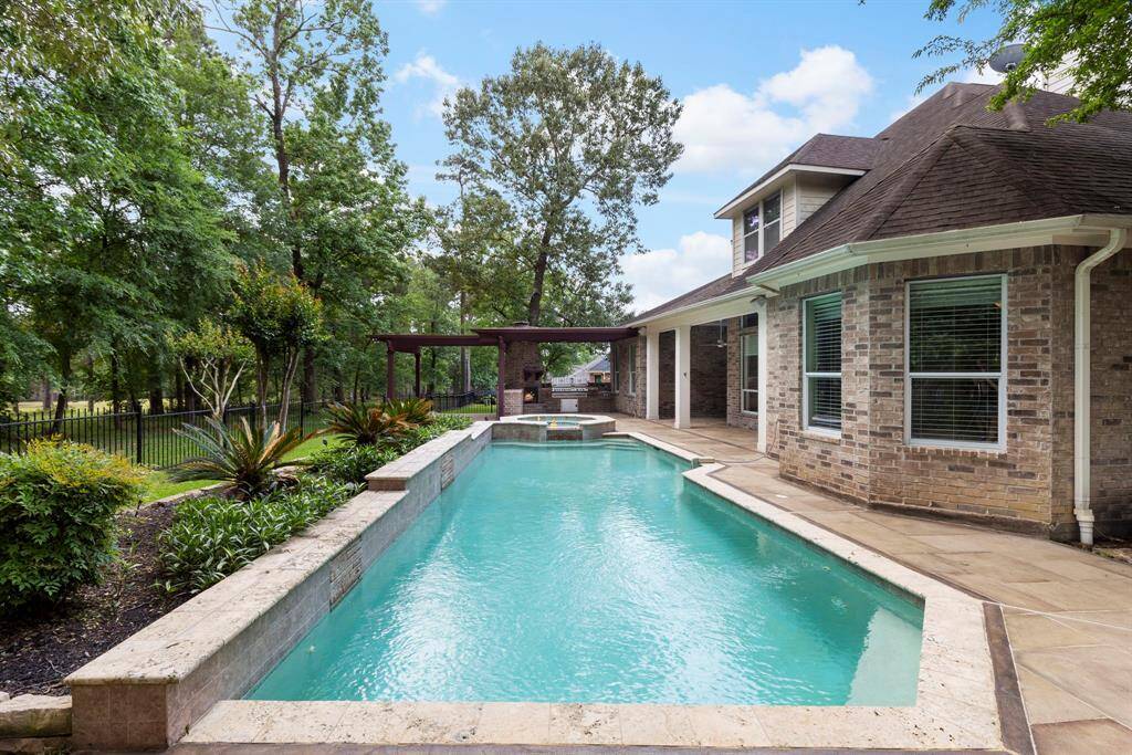Sparkling pool.