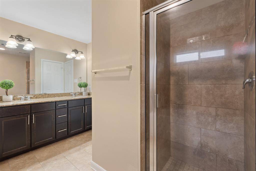 Standing shower and tub