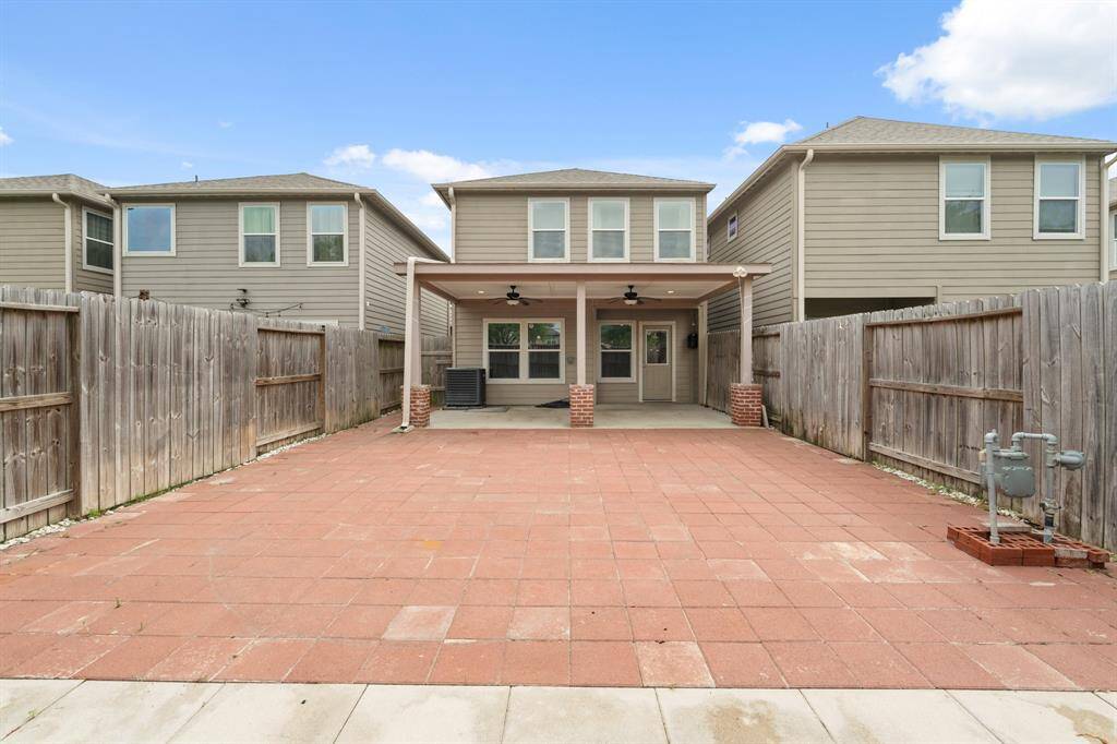 Easy to maintain removable pavers