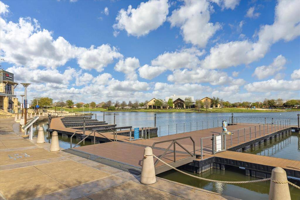 Tie up and unwind! The Boardwalk offers Towne Lake residents the unique ability to boat to shopping, dining, fitness, and entertainment options.
