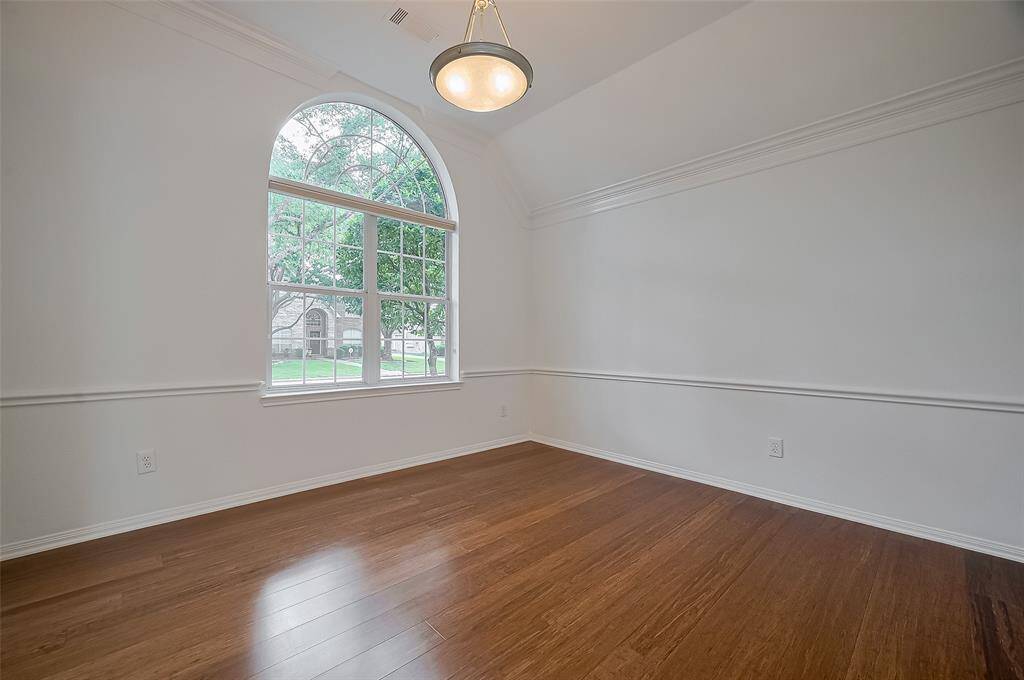 Formal dining for your special occasions or flexible room.