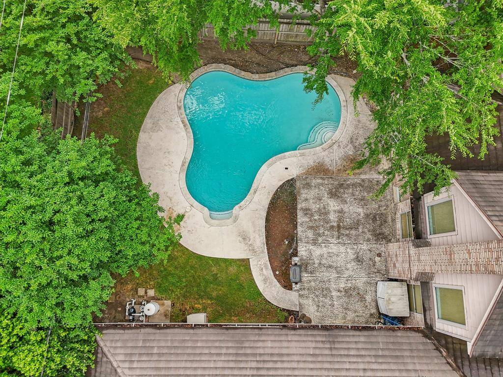 Come enjoy the good life in Candlelight Hills.