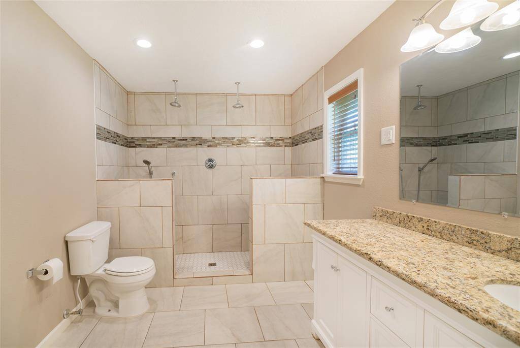 Spacious Primary Ensuite With Custom Shower