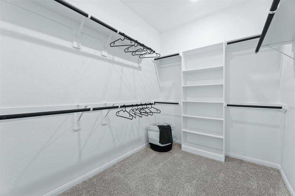 Walk in closet