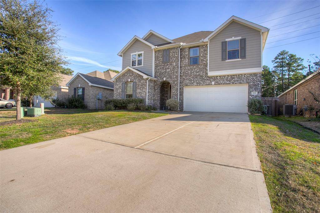 Bonus perks: full-house gutters, anti-intrusion locks, transferable home warranty, and 360° virtual tour available!
