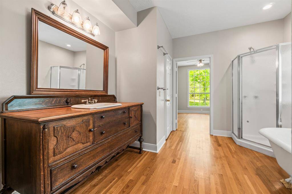 Gorgeous vanity!