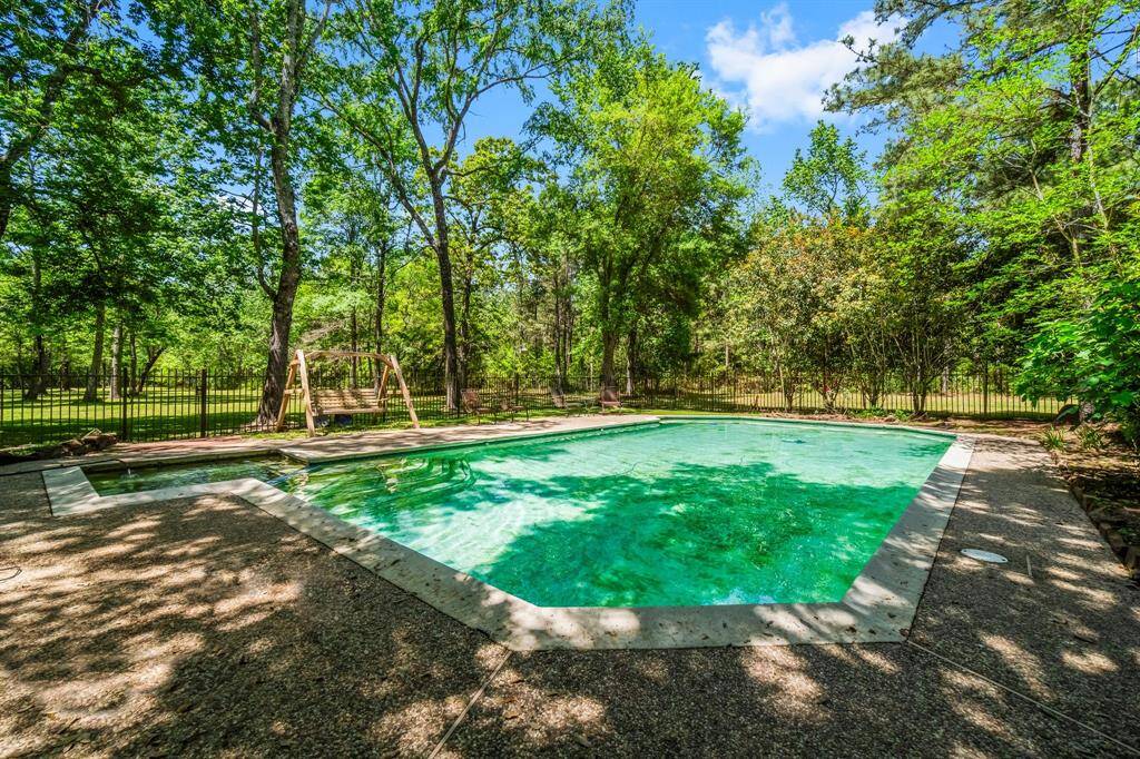 Private pool