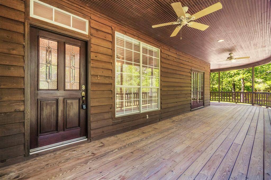 Exterior has been freshly stained.