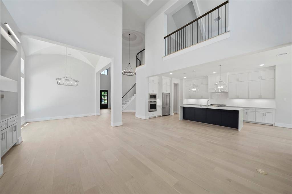 Example Photo of Builder's previously built home.
