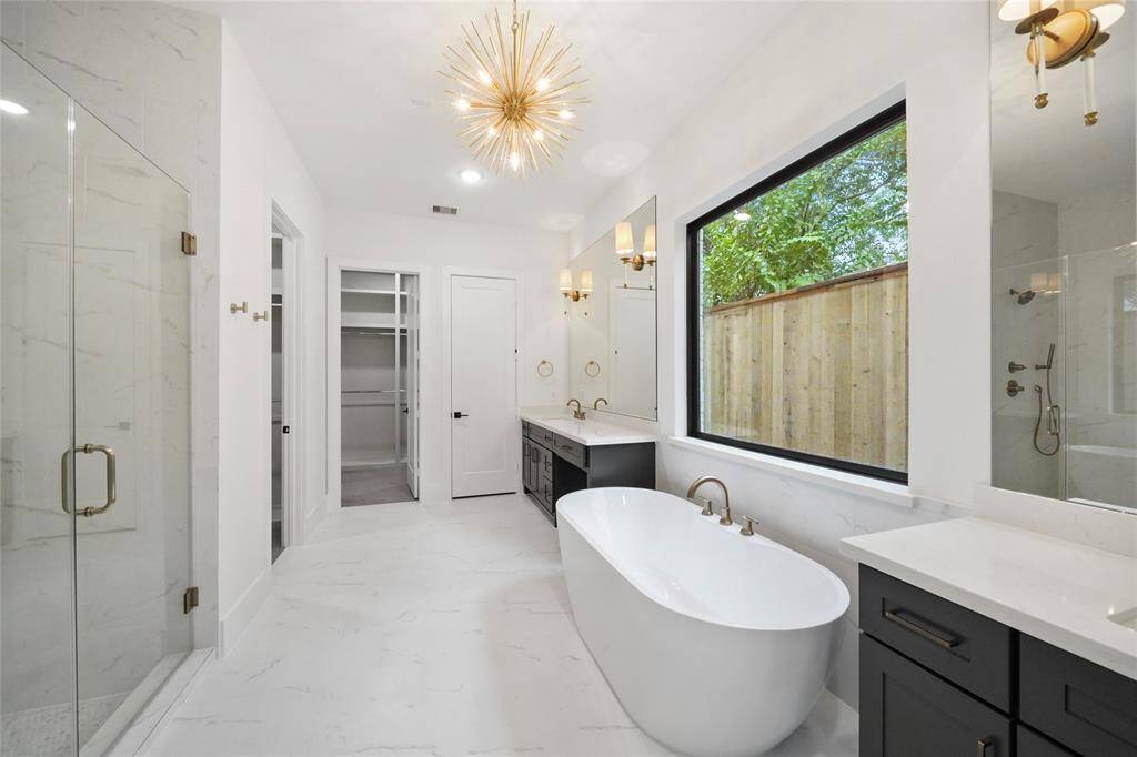 Example Photo of Builder's previously built home.