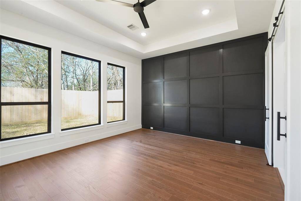 Example Photo of Builder's previously built home.
