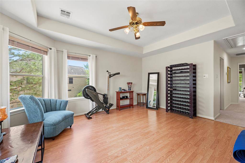 Alternate view of the second-floor flex room.