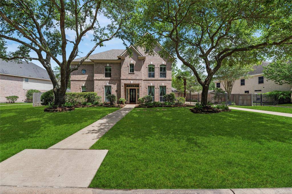 This beautifully designed home offers 3,385 sqft of living space on a generous 10,685 sqft lot.