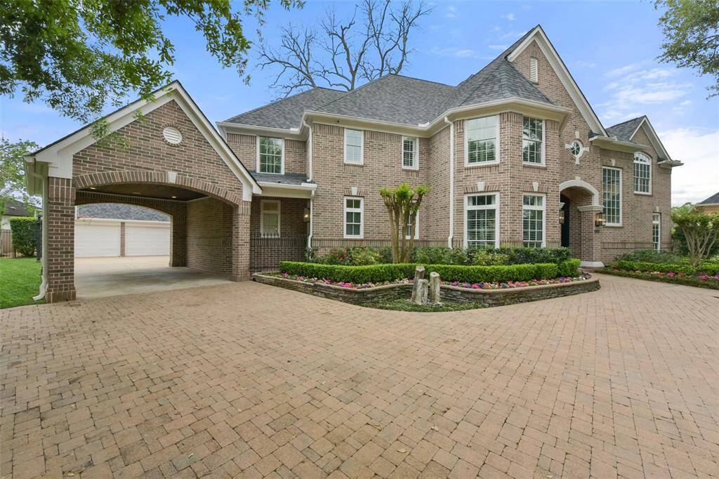 Ample parking available in the front of the home for party or holiday guests. Invite all your friends!