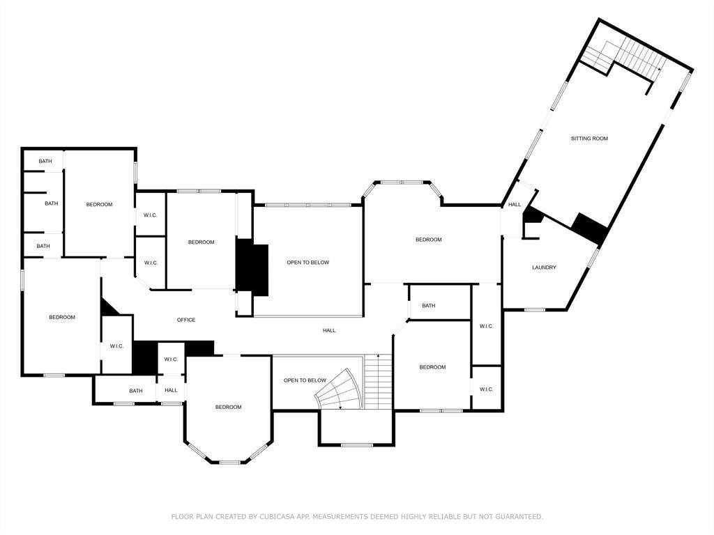 2nd floor plan with multiple bedrooms and living areas.