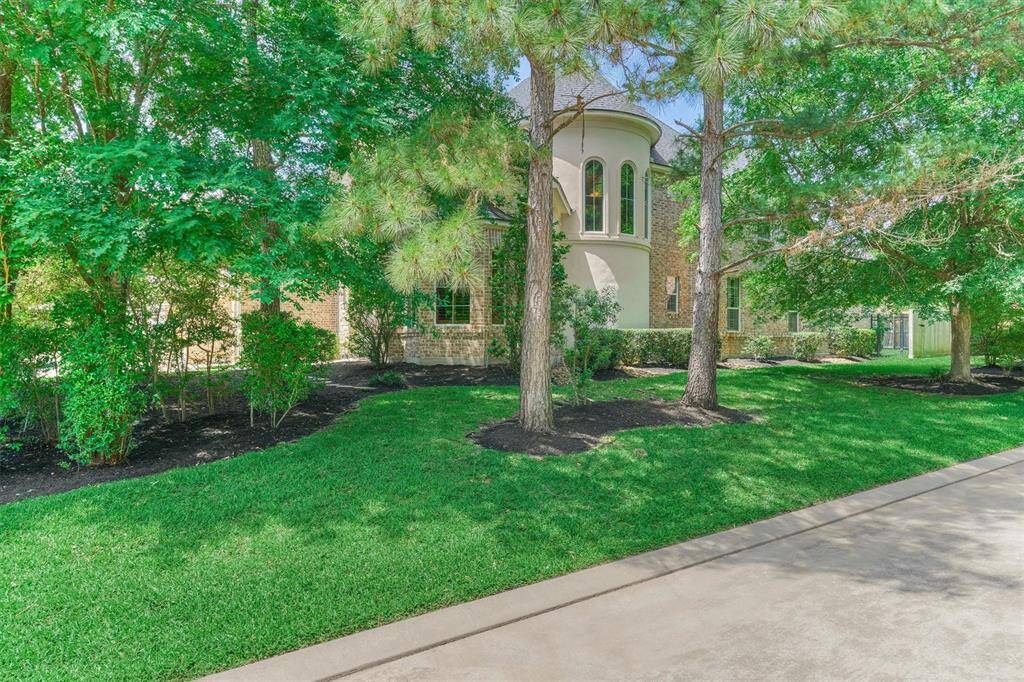 This corner lot boasts a beautiful turret roof - drawing curb appeal from both the front and side yards.