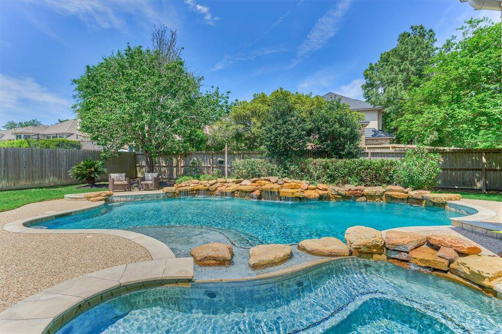 Mature landscaping and trees provide lots of privacy - making this resort-like pool & spa ideal for relaxing and entertaining!
