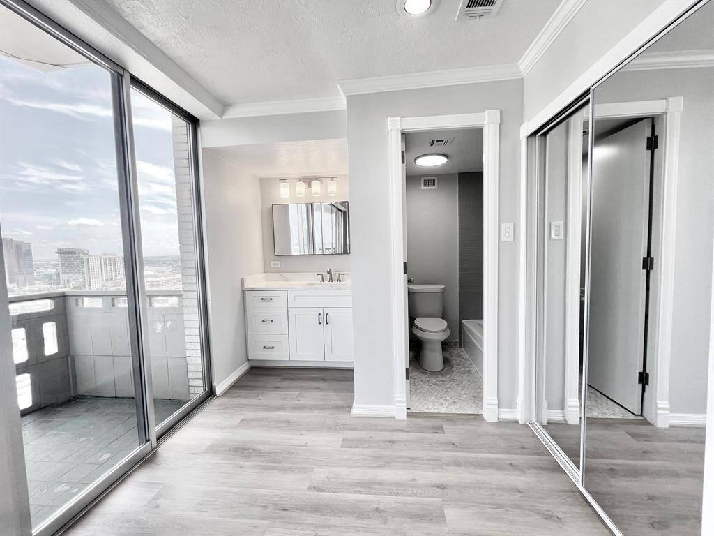 Living area with a potential office space or dining area