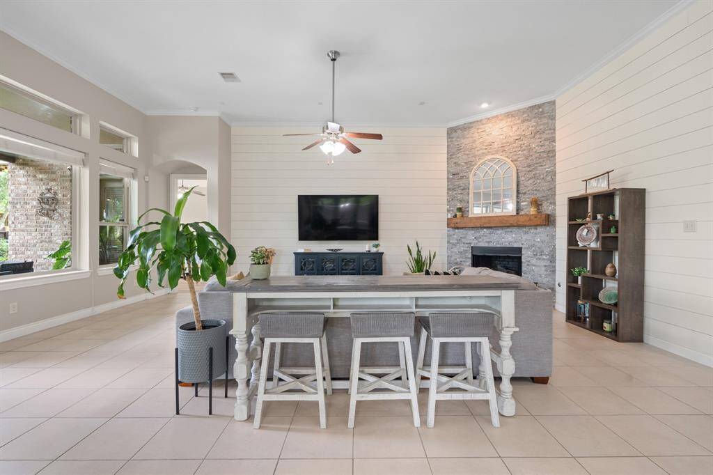 Open concept w/ upgraded lighting
