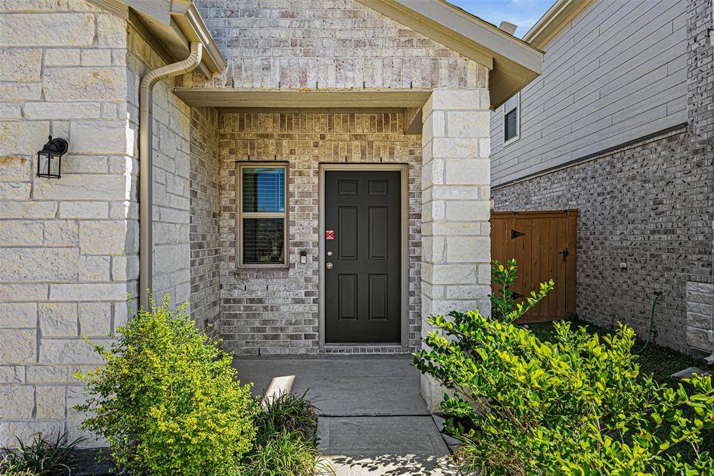 Covered Entryway