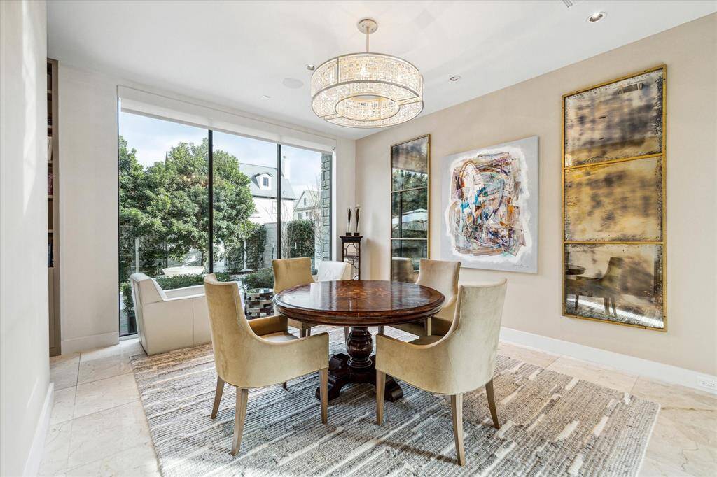 Formal dining room