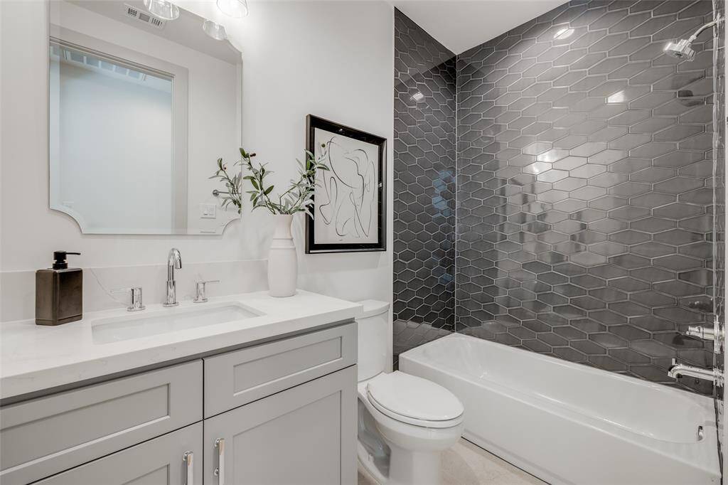 ASK ABOUT CUSTOMIZATION OPTIONS DURING CONSTRUCTION ONLY *MAZZARINO MODEL HOME * PHOTOS MAY SHOW A SIMILAR FLOOR PLAN AND/OR UPGRADED/ALTERNATIVE FINISHES * Please use these photos as a guide *THIS IS AN ACTIVE CONSTRUCTION SITE, BUYERS MUST REQUEST APPOINTMENT TO BE ON PREMISE AT ALL TIMES.