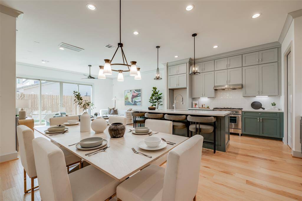 ASK ABOUT CUSTOMIZATION OPTIONS DURING CONSTRUCTION ONLY *MAZZARINO MODEL HOME * PHOTOS MAY SHOW A SIMILAR FLOOR PLAN AND/OR UPGRADED/ALTERNATIVE FINISHES * Please use these photos as a guide *THIS IS AN ACTIVE CONSTRUCTION SITE, BUYERS MUST REQUEST APPOINTMENT TO BE ON PREMISE AT ALL TIMES.