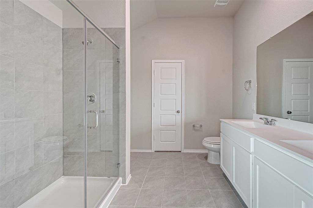 Spacious en-suite