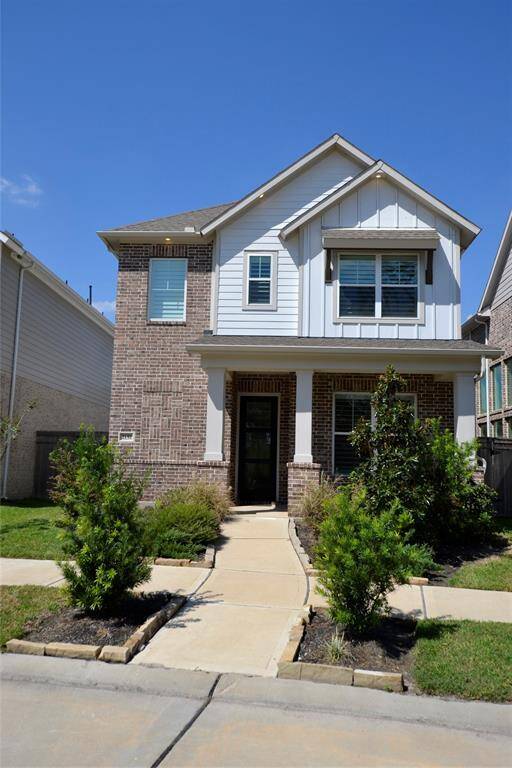 Charming recent build zoned to Ridge Point High Shcool