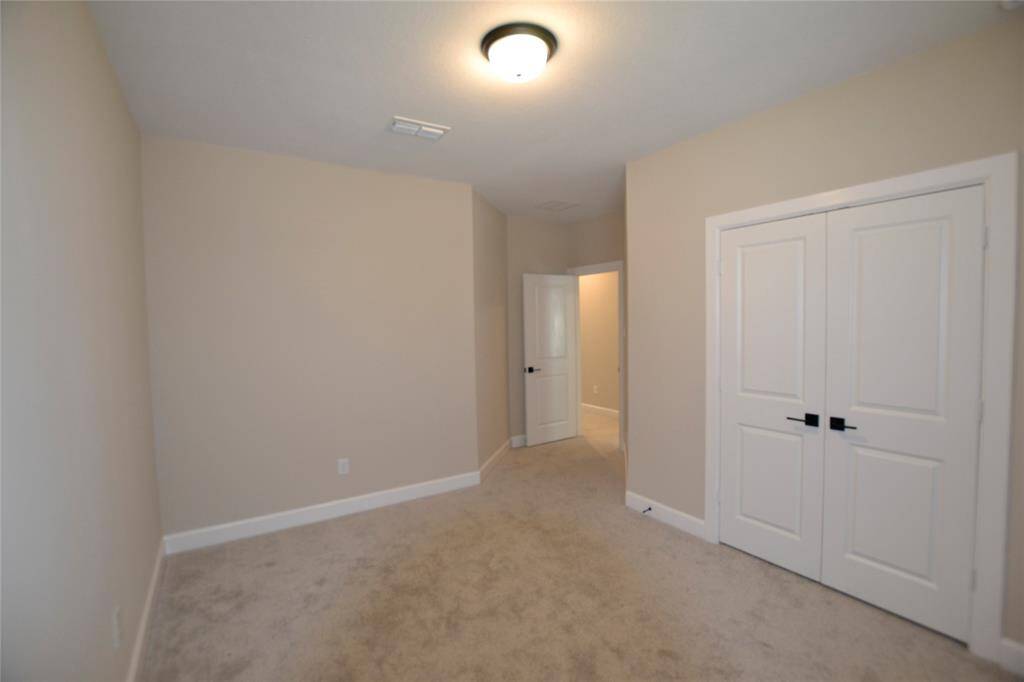 Secondary bedroom