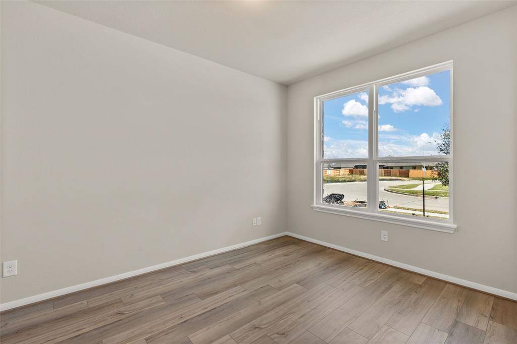 Note: Sample product photo. Actual exterior and interior selections may vary by homesite. Photo may be virtually staged