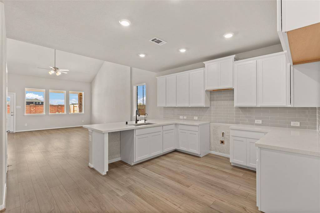 Note: Sample product photo. Actual exterior and interior selections may vary by homesite. Photo may be virtually staged