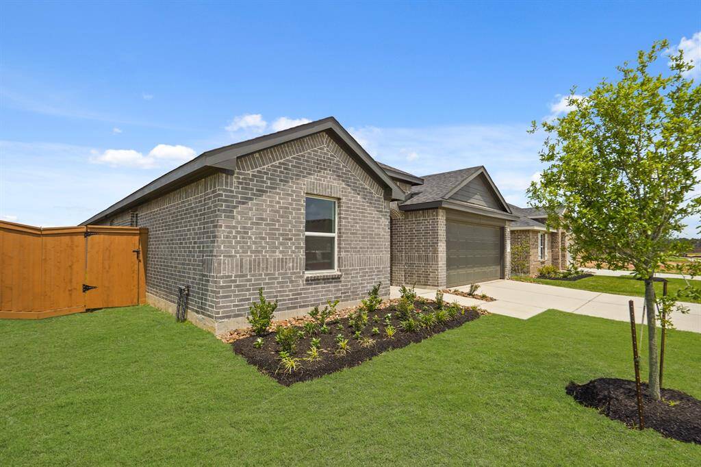 Lovely Curb Appeal!