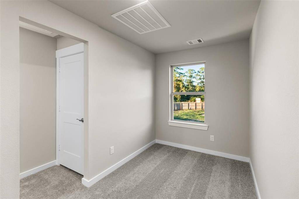 Whether you’re diving into a project, taking a video call, or simply enjoying a moment of peace with a cup of coffee, this space is designed to support your best self.