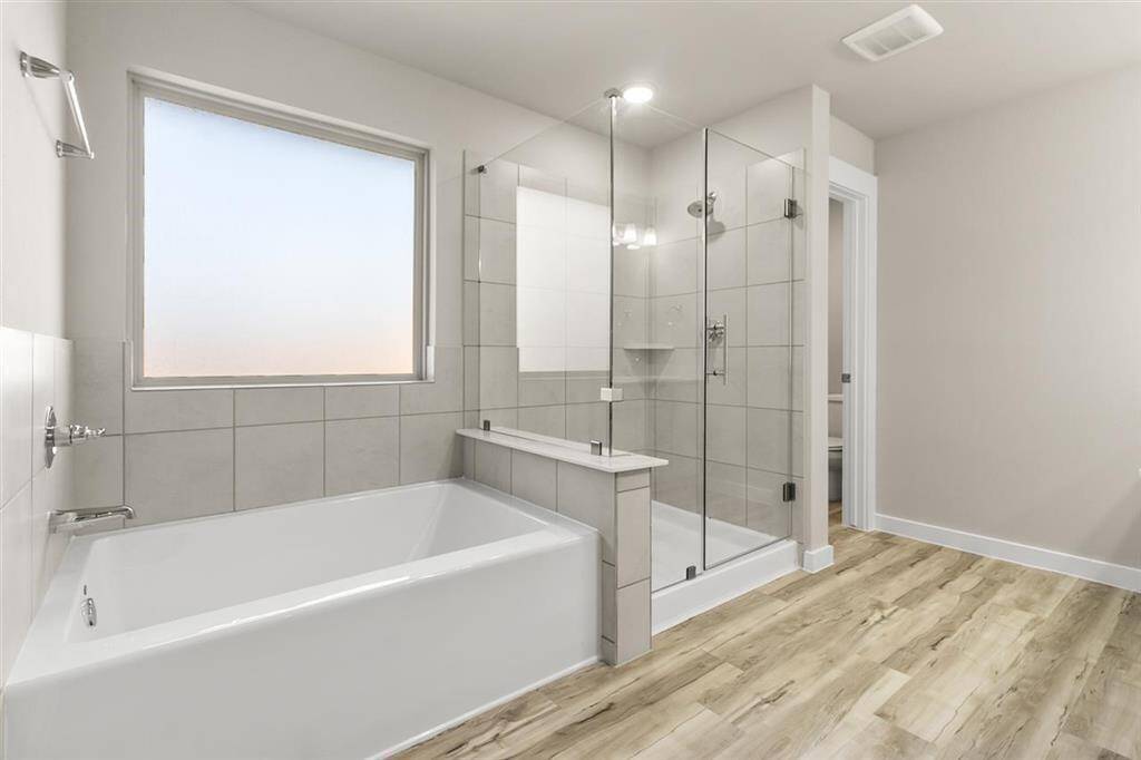 Whether it’s a quick morning routine or a leisurely evening soak, these spaces are here to enhance your everyday moments.