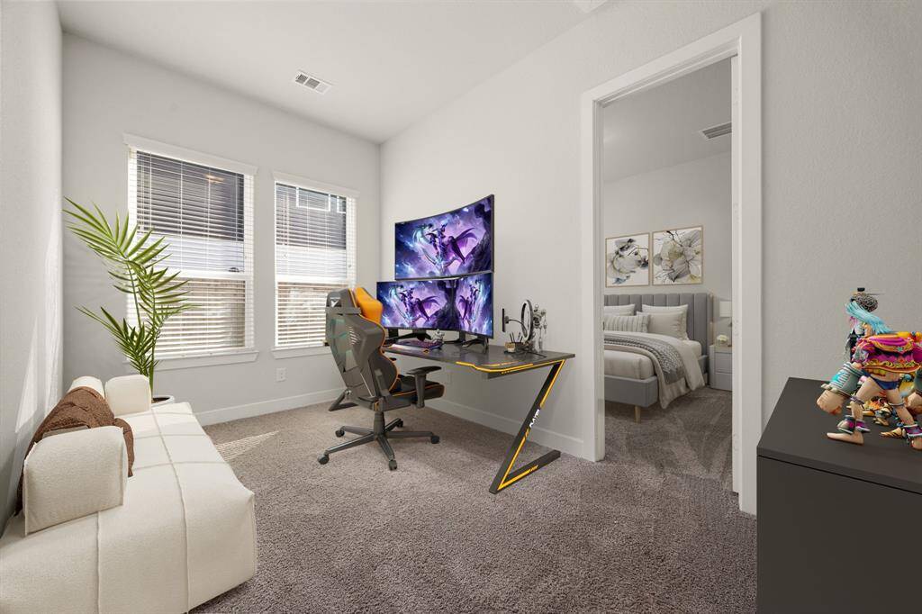This versatile flex room can easily adapt to your lifestyle—use it as a home office, gym, playroom, or whatever suits your needs! *Virtually Staged