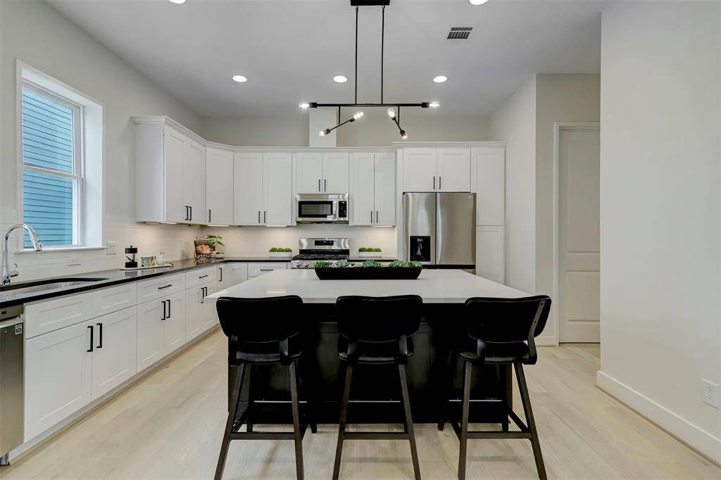 Open kitchen