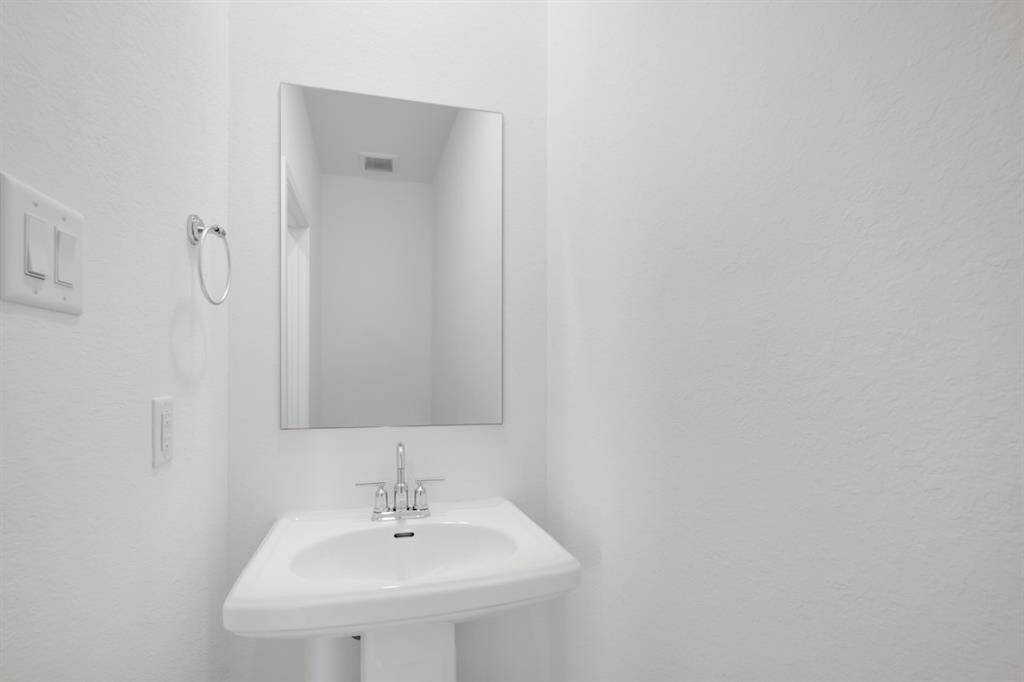 22146 Taldora Bend Trail~ Ready Now