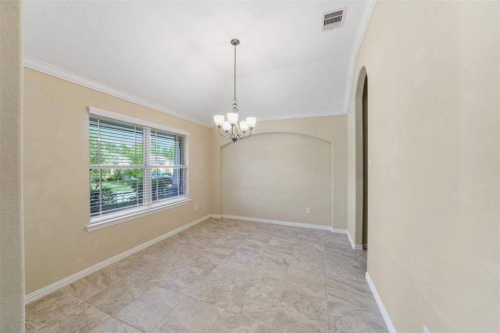 Neutral tones adorn the entire property.