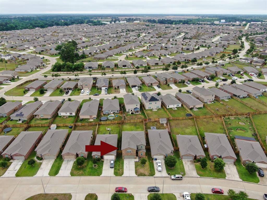 Arial Front view of the surrounding neighborhood