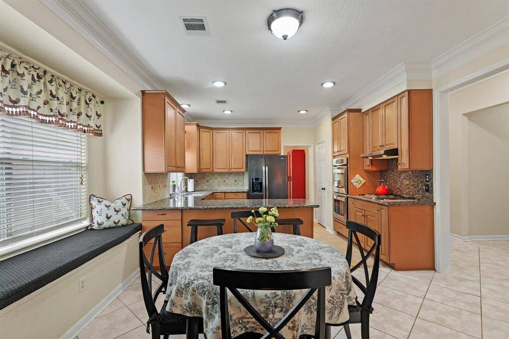 Breakfast Room