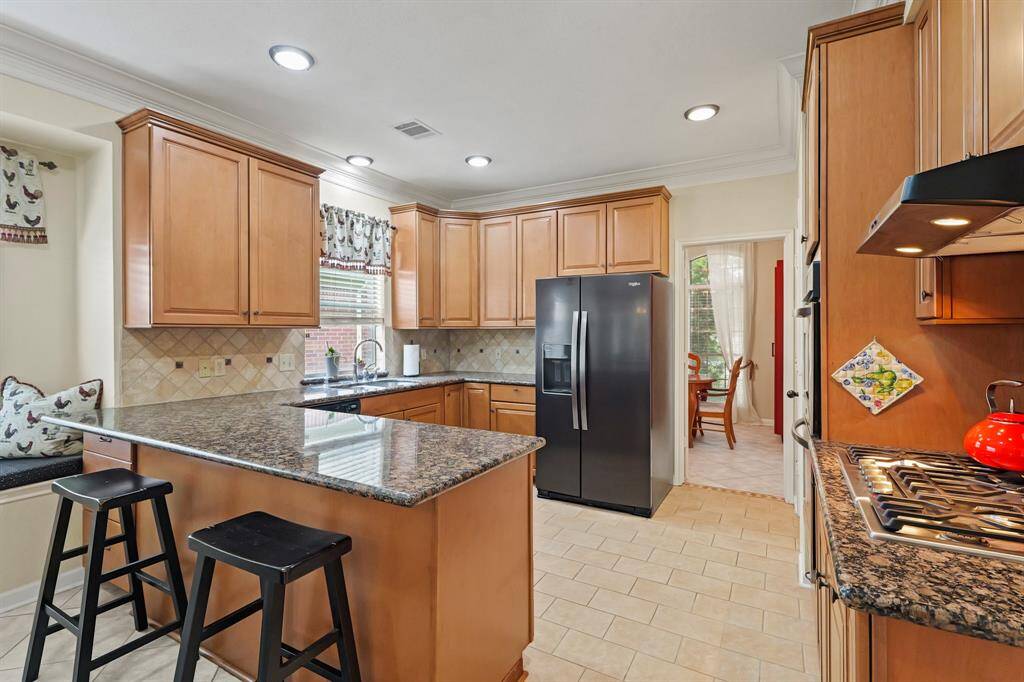Kitchen with bar seating